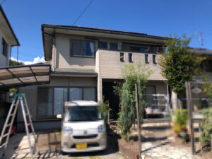 外壁塗装施工前・チョーキング・コーキングのひび割れ